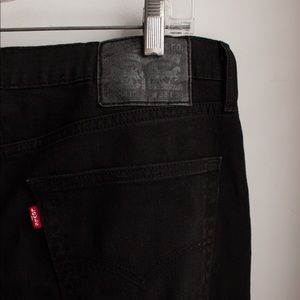 LEVI’S BLACK DENIM JEANS